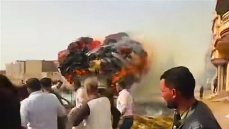 حريق  يلتهم جرار