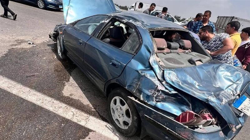 تصادم 4 سيارات بطريق