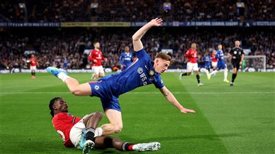 الدوري الإنجليزي، مانشستر يونايتد يتقدم على تشيلسي 0/1 في الشوط الأول 