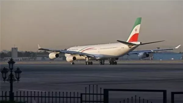 إيران تعلن إعادة فتح المجال الجوي على 4 مراحل والرحلات تستأنف تدريجياً