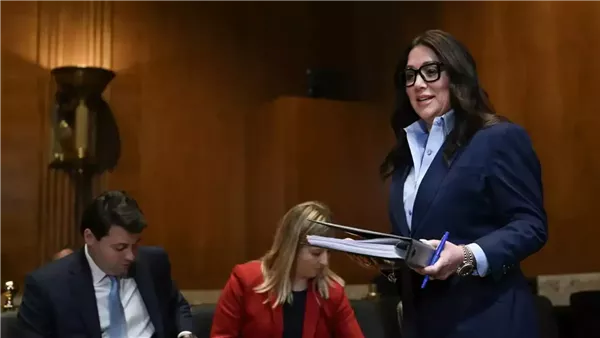 استقالة وزيرة العمل الأمريكية لوري تشافيز ديريمر: ثالث وزيرة تغادر إدارة ترامب