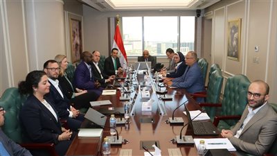 وزير الكهرباء يبحث مع سكاتك النرويجية تنفيذ مشروعات الطاقة المتجددة