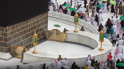 هل يجوز الصلاة فى حجر الكعبة؟، أزهري يجيب (فيديو)