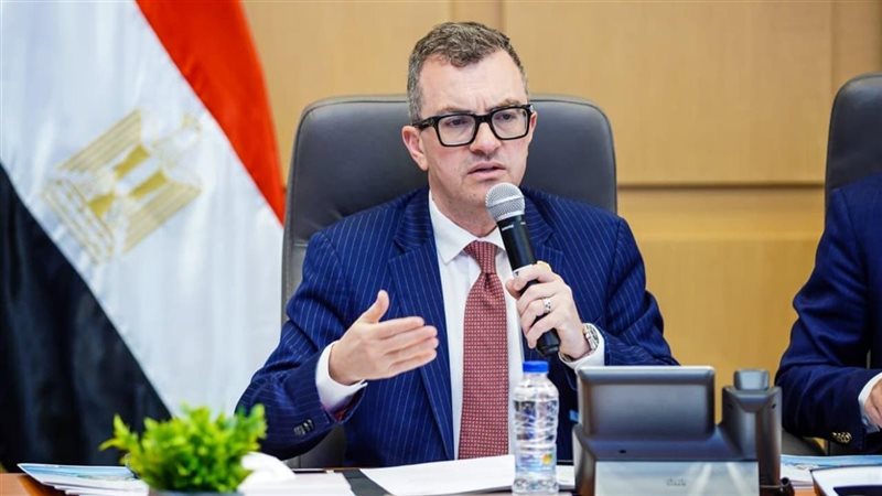 الدكتور أحمد رستم