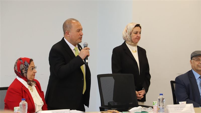 جامعة عين شمس 