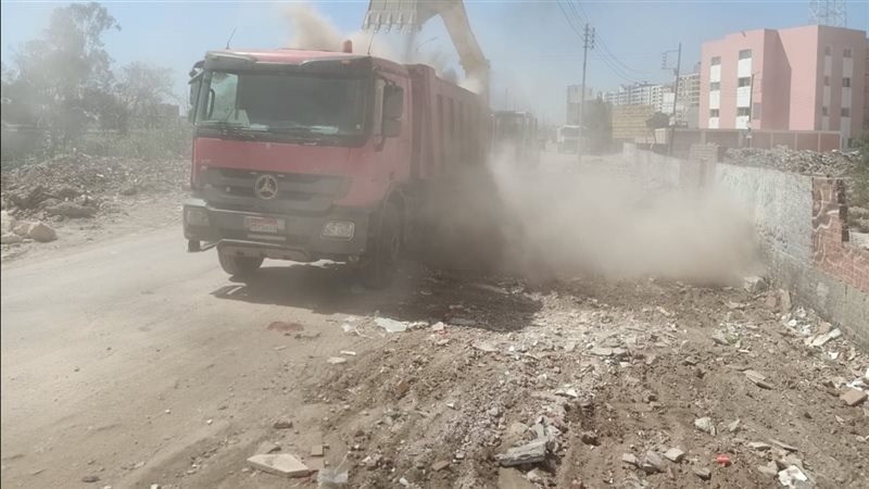 رفع تراكمات القمامة
