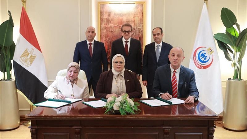 وزيرا الصحة والعمل
