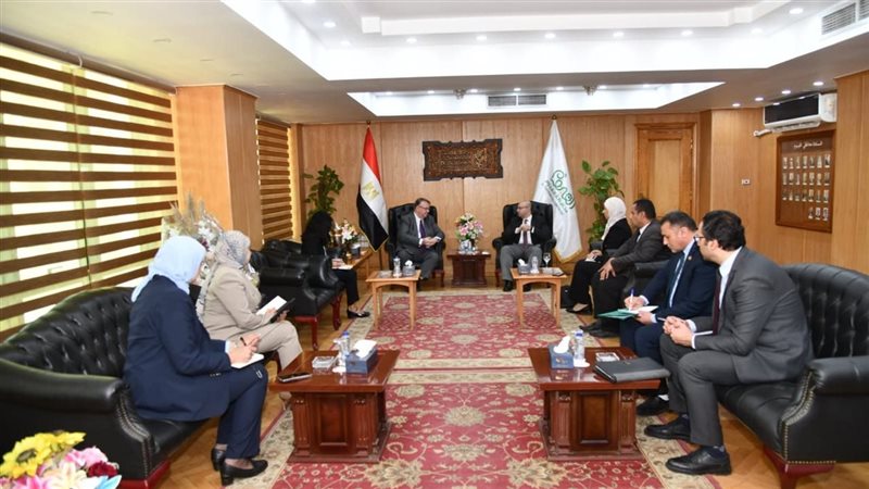 اجتماع محافظ الفيوم