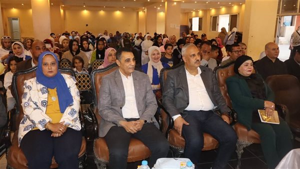 وكيل شباب الجيزة يشهد احتفالية عيد تحرير سيناء ونجوى يوسف تروي بطولات الجيش