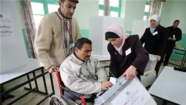 بدء التصويت في الانتخابات البلدية بالضفة وغزة لأول مرة بدون حماس