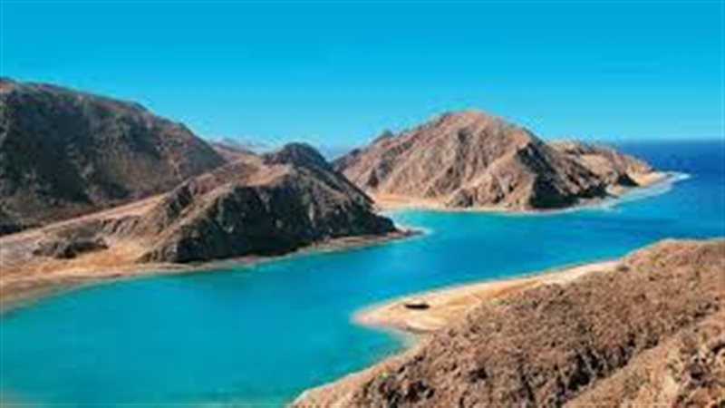 آيات قرآنية وأحداث
