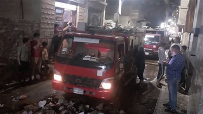 إخماد حريق داخل مطعم أسماك شهير بدمنهور دون إصابات