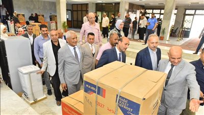 محافظ أسيوط يسلم 20 جهاز عروسة للفتيات الأكثر احتياجا 