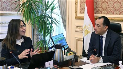 أبرزها بناء الإنسان، وزيرة الثقافة تستعرض أمام مدبولي استراتيجية عمل الوزارة الفترة المقبلة