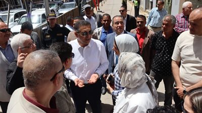 محافظ القليوبية يتفقد مشروعات الأسواق الحضارية بشبرا الخيمة 
