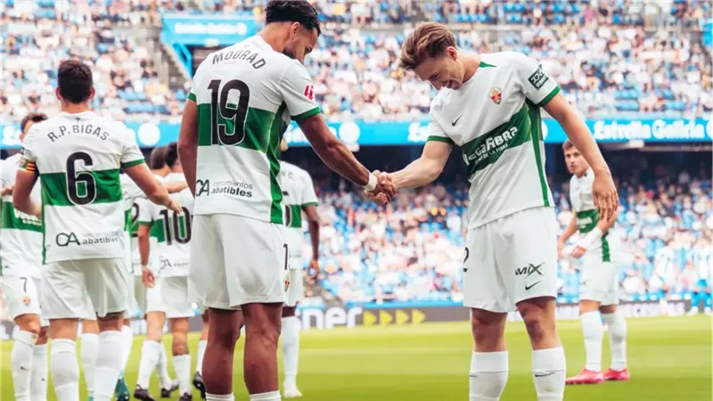 الدوري الإسباني، ريال أوفييدو يتأخر 2-0 أمام إلتشي في الشوط الأول