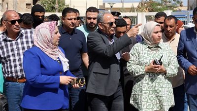 محافظ الإسماعيلية يوجه بإجراء دراسة لحل المشكلات المرورية بالقصاصين
