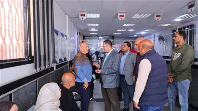 محافظ دمياط يزور المركز التكنولوجي برأس البر ويوجه بسرعة إنجاز طلبات المواطنين