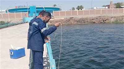 مياه سوهاج تعيد تشغيل محطة ناصر النقالي بعد احتواء بقعة سولار بنهر النيل