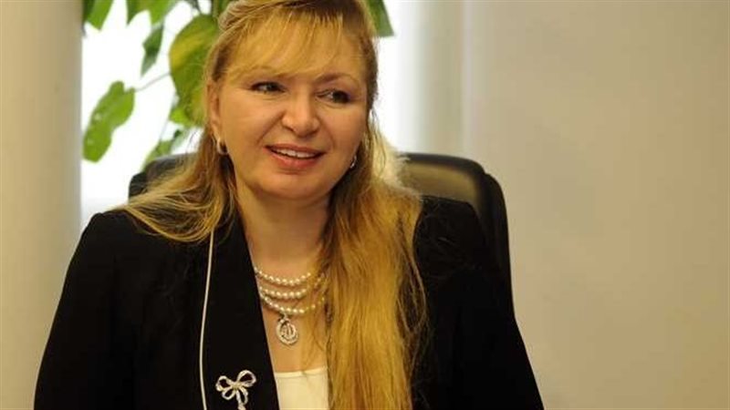 سهر الدماطي تكشف لـ"فيتو" حجم الودائع بالبنوك وحقيقة قدرة السيستم المصرفي  على استيعابها