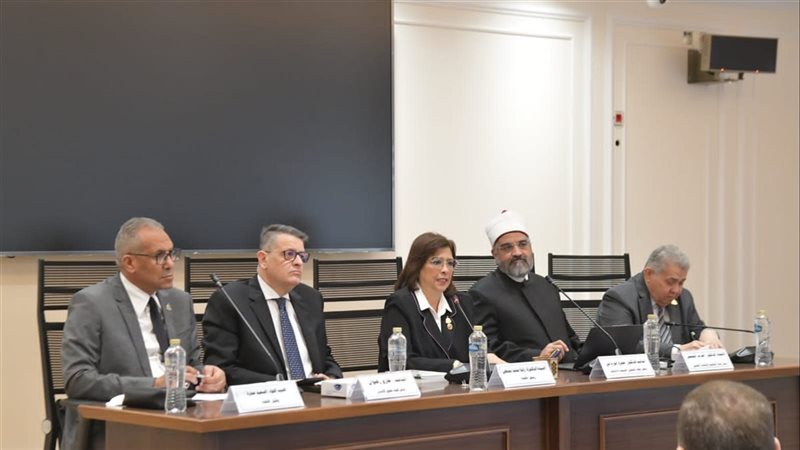 مناقشة ملف قانون