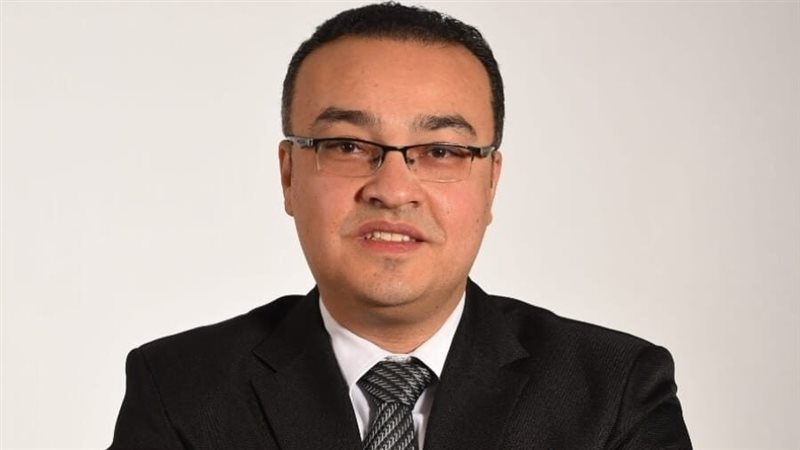 الدكتور أحمد معطي