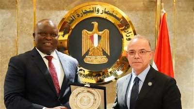 وزير الاستثمار يبحث مع نظيره الجنوب سوداني تعزيز التعاون الاقتصادي المشترك 