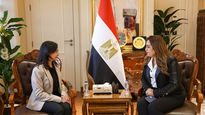 وزيرة التنمية ومحافظ البحيرة تشهدان توقيع عقود تشغيل وصيانة 3 مجازر آلية 