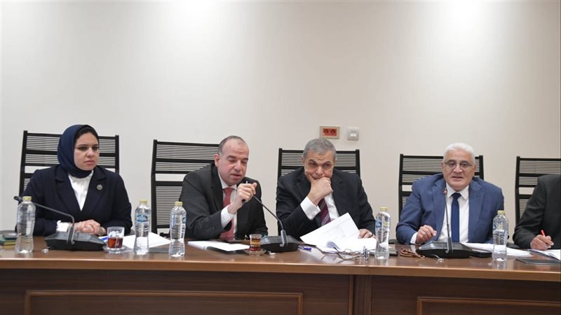 اجتماع لجنة القوى
