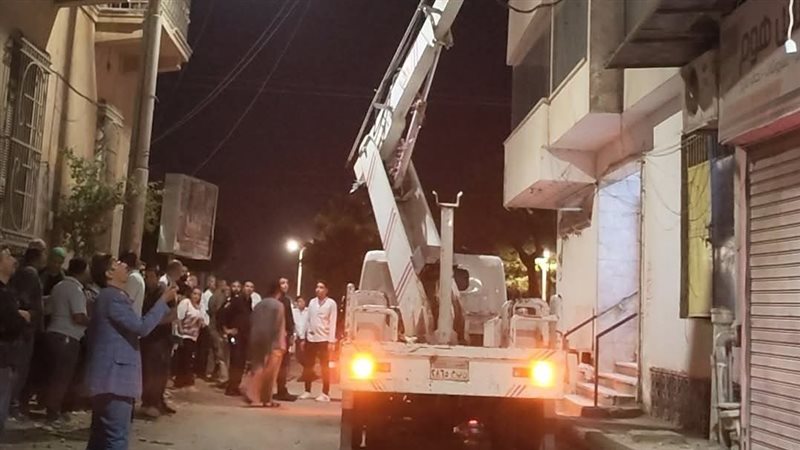 حقيقة سقوط عقار بشارع