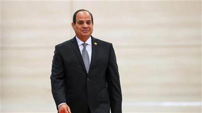  السيسي: القطاع الخاص والحكومة يعملان على خلق فرص عمل جديدة