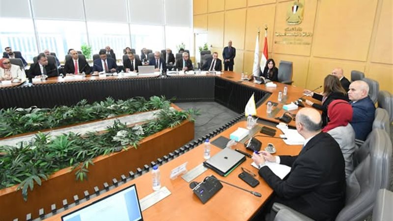 اجتماع وزير الإسكان