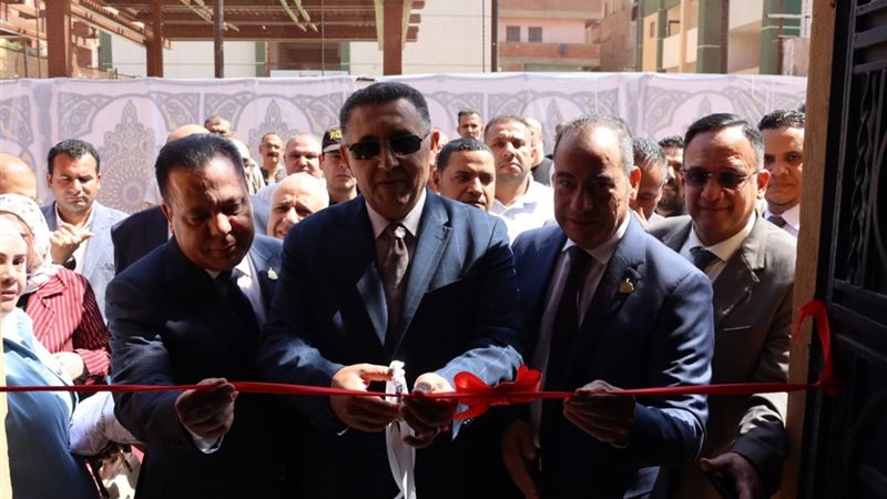 محافظ القليوبية خلال