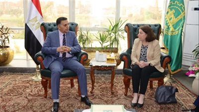 محافظ القليوبية يبحث مع وفد البنك الدولي مستجدات مشروع إدارة تلوث الهواء وتغير المناخ