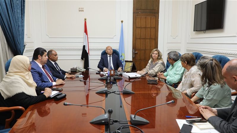 محافظ القاهرة،فيتو
