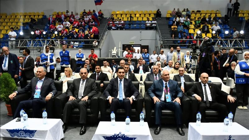 جوهر نبيل يفتتح بطولة