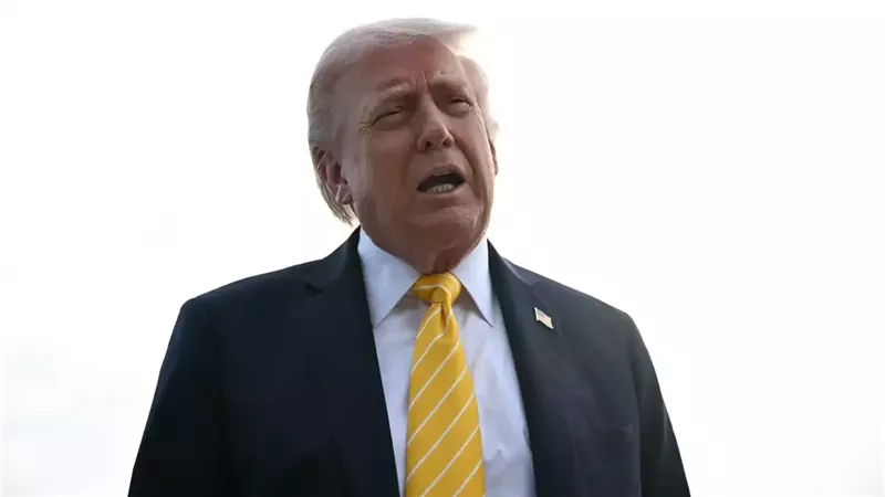 الرئيس الأمريكي دونالد