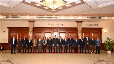 وزير الرياضة يلتقي رئيس الأولمبية ورؤساء الاتحادات لبحث استعدادات أولمبياد 2028