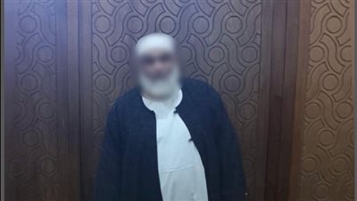 ضبط دجال بالإسكندرية لاتهامه بالنصب على المواطنين بزعم “العلاج الروحاني”