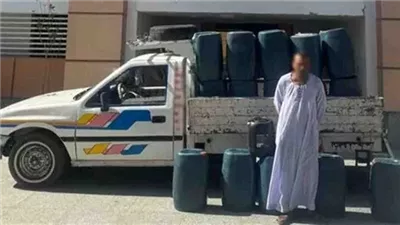 ضبط 3 آلاف لتر سولار قبل بيعها في السوق السوداء بأسوان والأقصر