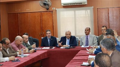 مدير تعليم الدقهلية يضع خارطة طريق امتحانات التيرم الثاني، ويشدد على معايير الدقة والتأمين