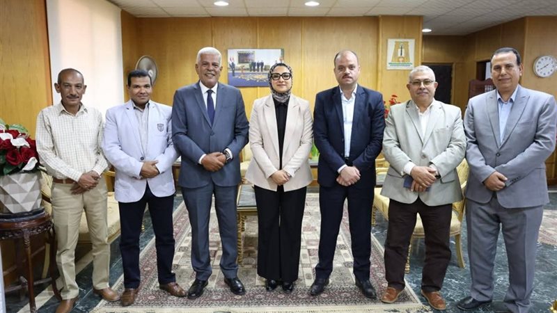 حنان مجدي وضيوف الوادي
