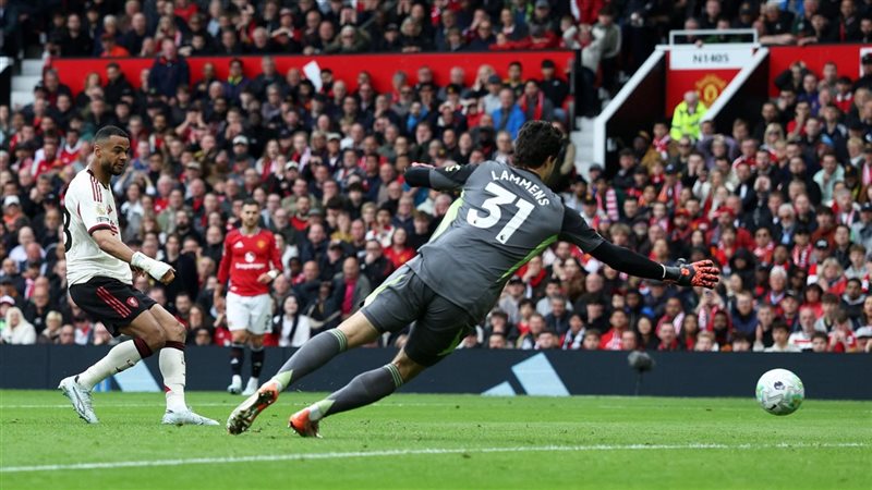ليفربول ومانشستر
