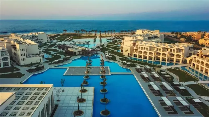 فنادق، فيتو