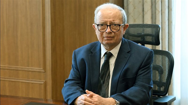 د. حسين عيسي نائب