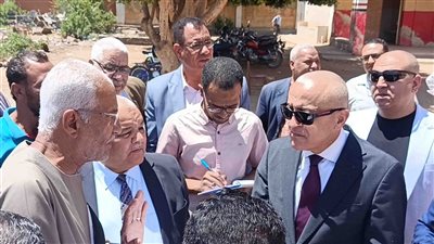 محافظ الأقصر يتابع سير العمل في المشروعات الخدمية والتنموية بمركز القرنة