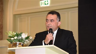 البورصة المصرية تحتفل بدق جرس التداول بمناسبة القيد المؤقت لـ 4 شركات حكومية ضمن برنامج الطروحات