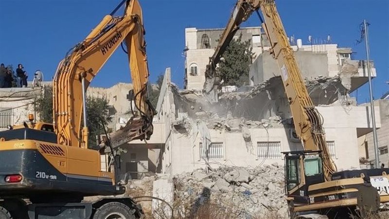 قوات الاحتلال تهدم
