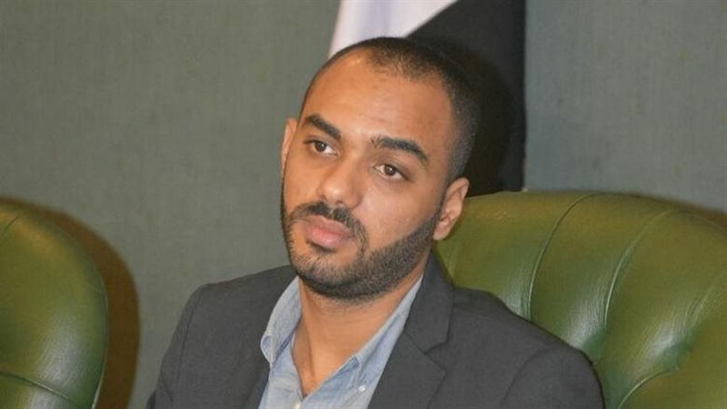 محمود كامل، وكيل