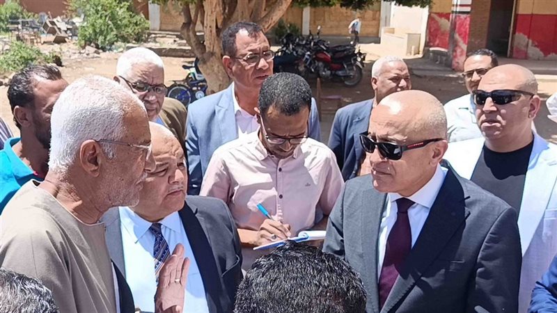 محافظ الأقصر يتابع